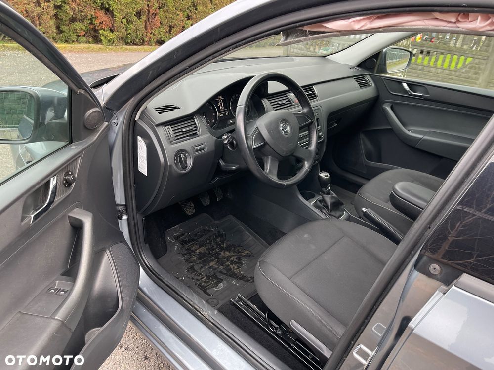 Skoda RAPID 1.2 TSI Ambition Green tec - 13