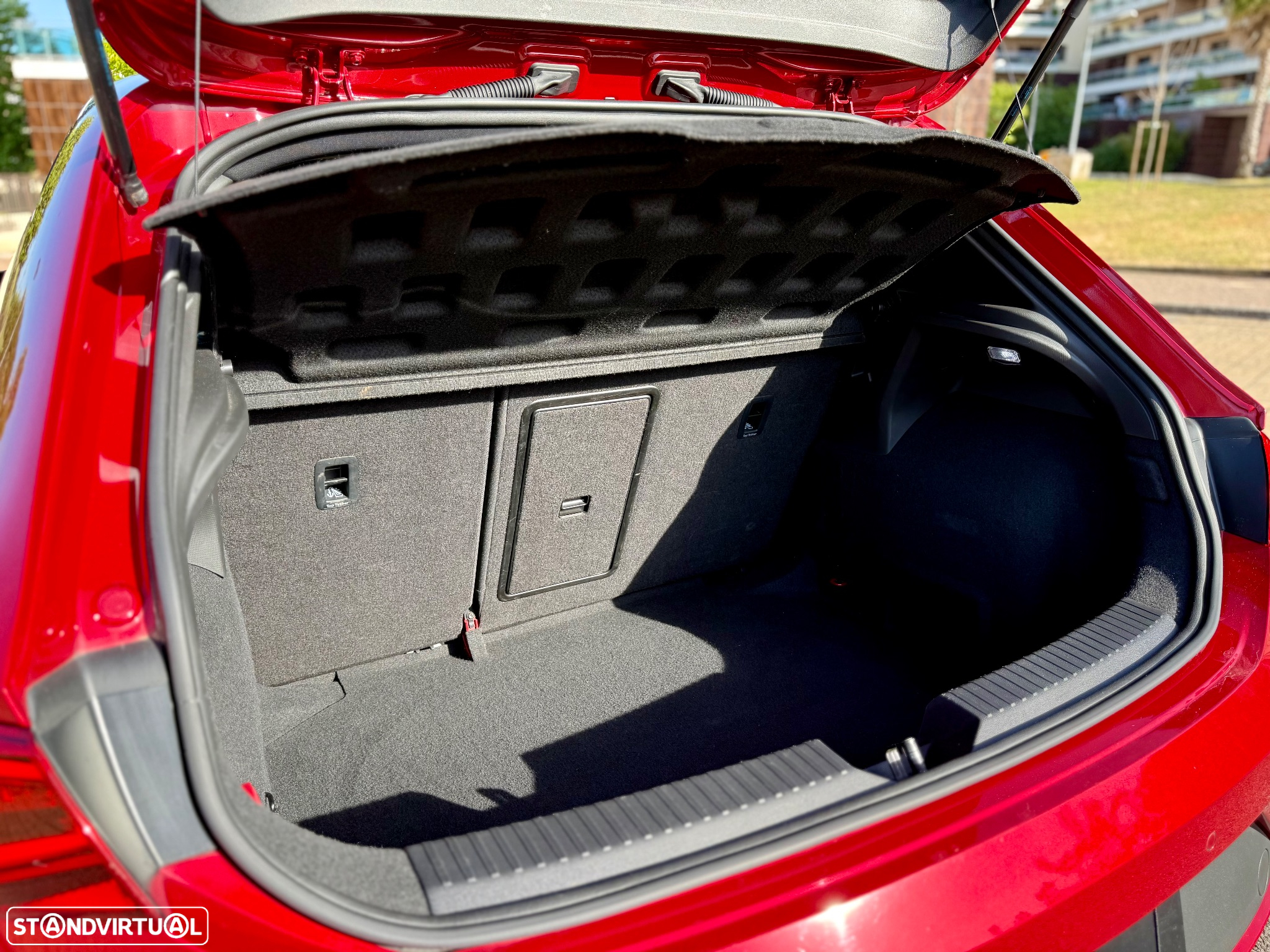 SEAT Leon 2.0 TSI OPF DSG Cupra - 17