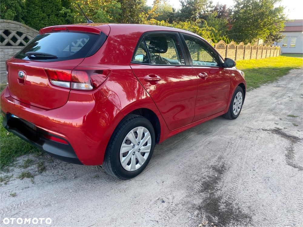Kia Rio - 6