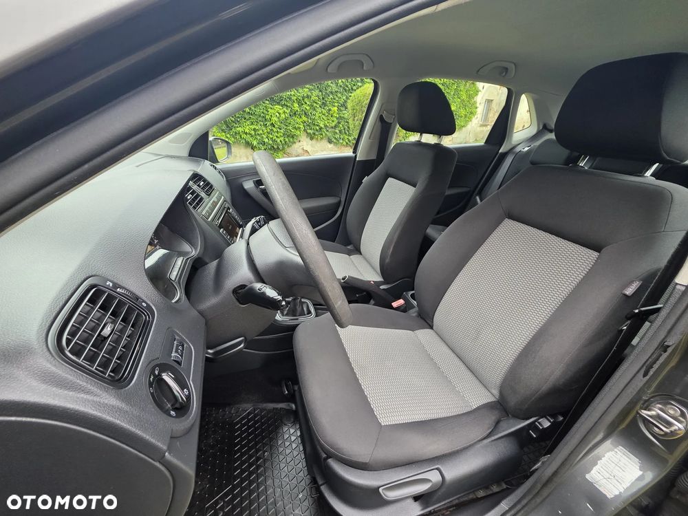 Volkswagen Polo - 13