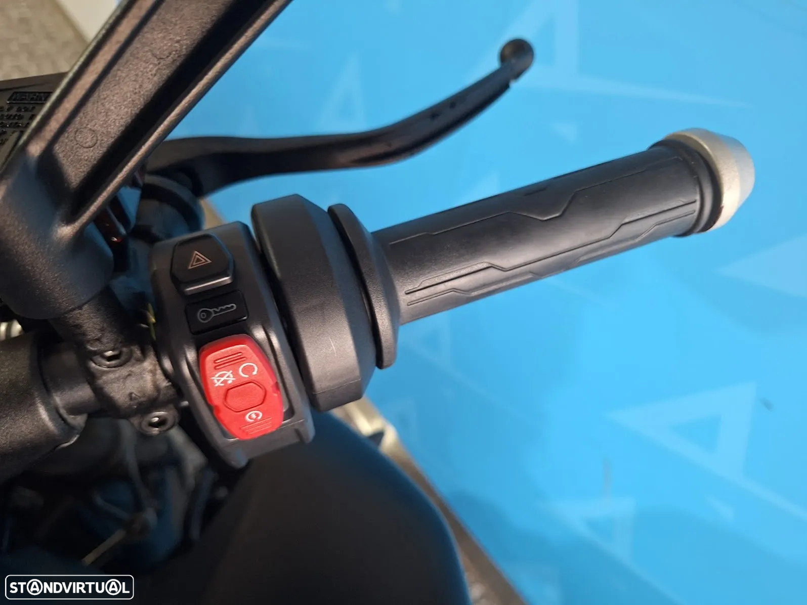 CF Moto 800NK - 9