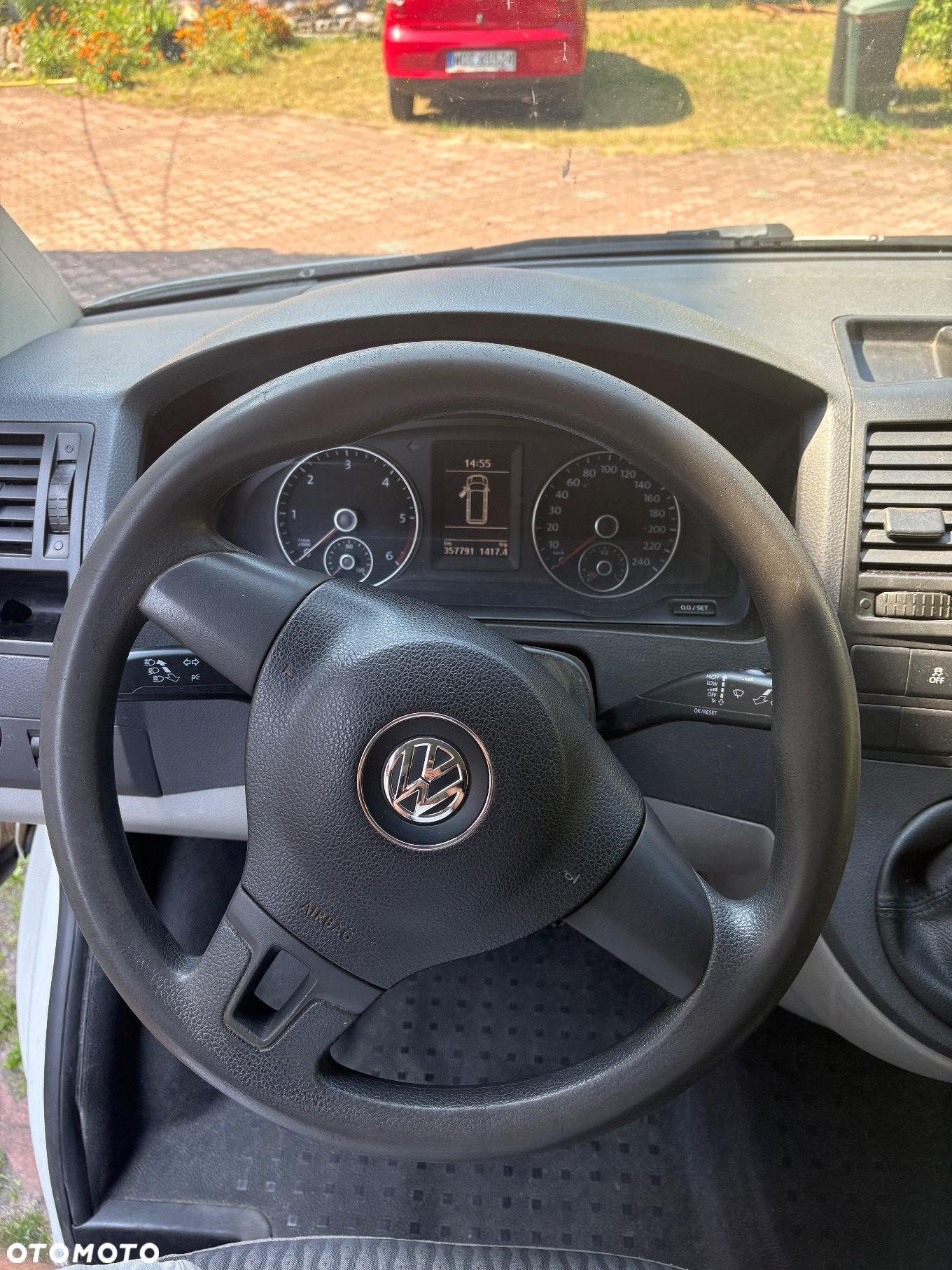 Volkswagen Transporter T5 TDI L2H1 - 12