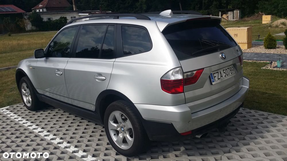 BMW X3 2.0d - 10