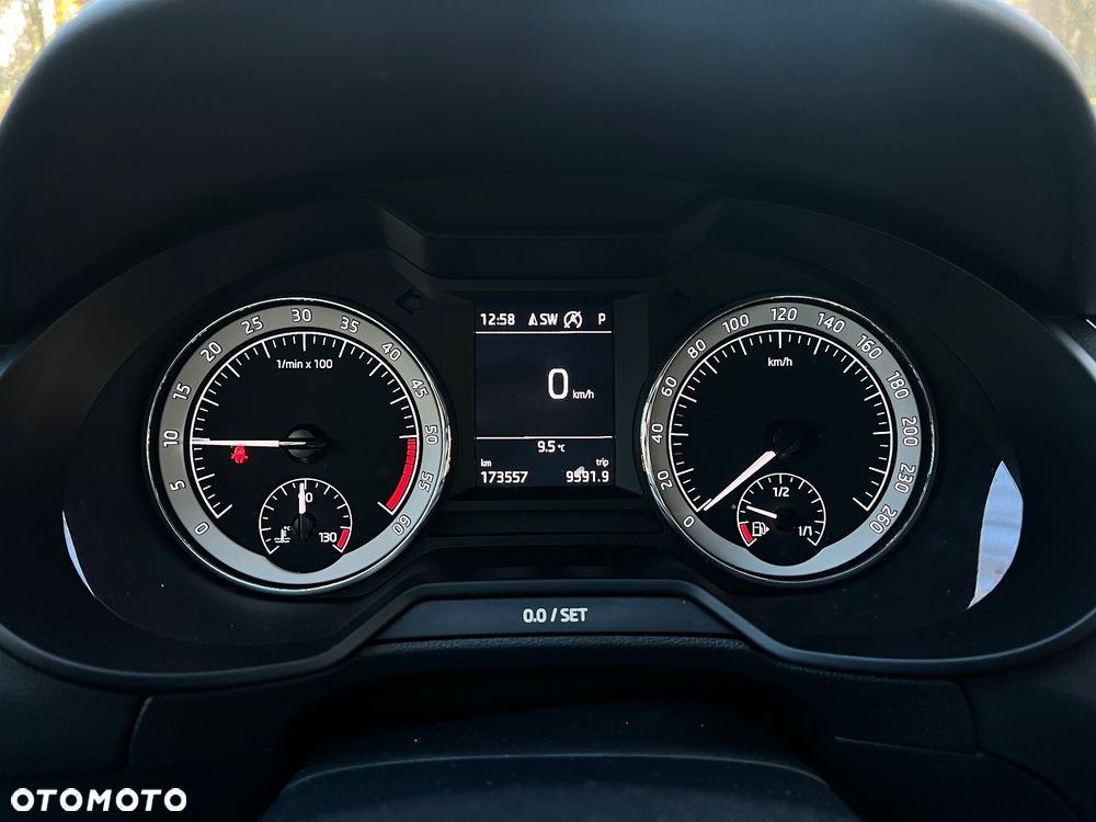 Skoda Octavia 2.0 TDI SCR Style DSG - 24