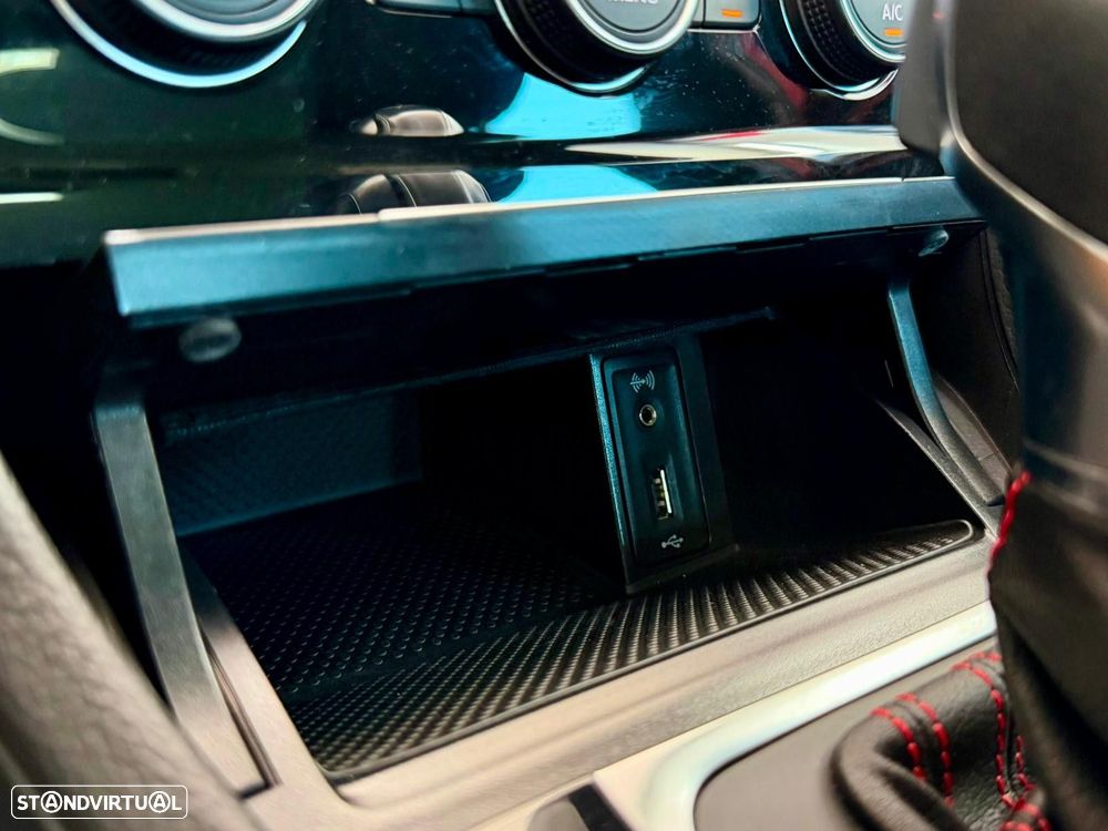 VW Golf 2.0 TSi GTi DSG Performance - 12
