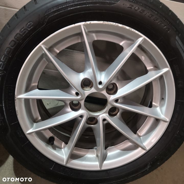 BMW kola alu z oponami  5x120 205/55/16  et 44 - 9