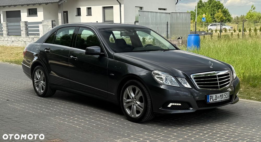 Mercedes-Benz Klasa E 200 CGI BlueEFFICIENCY 7G-TRONIC Avantgarde - 5