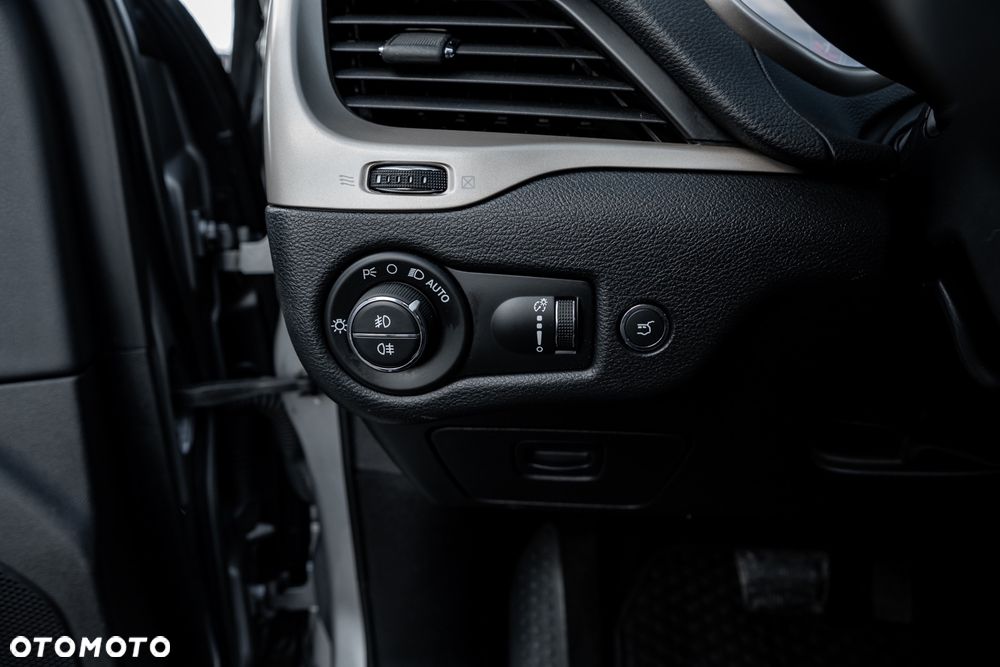 Jeep Cherokee 3.2 V6 Pentastar Active Drive I Automatik Limited - 27