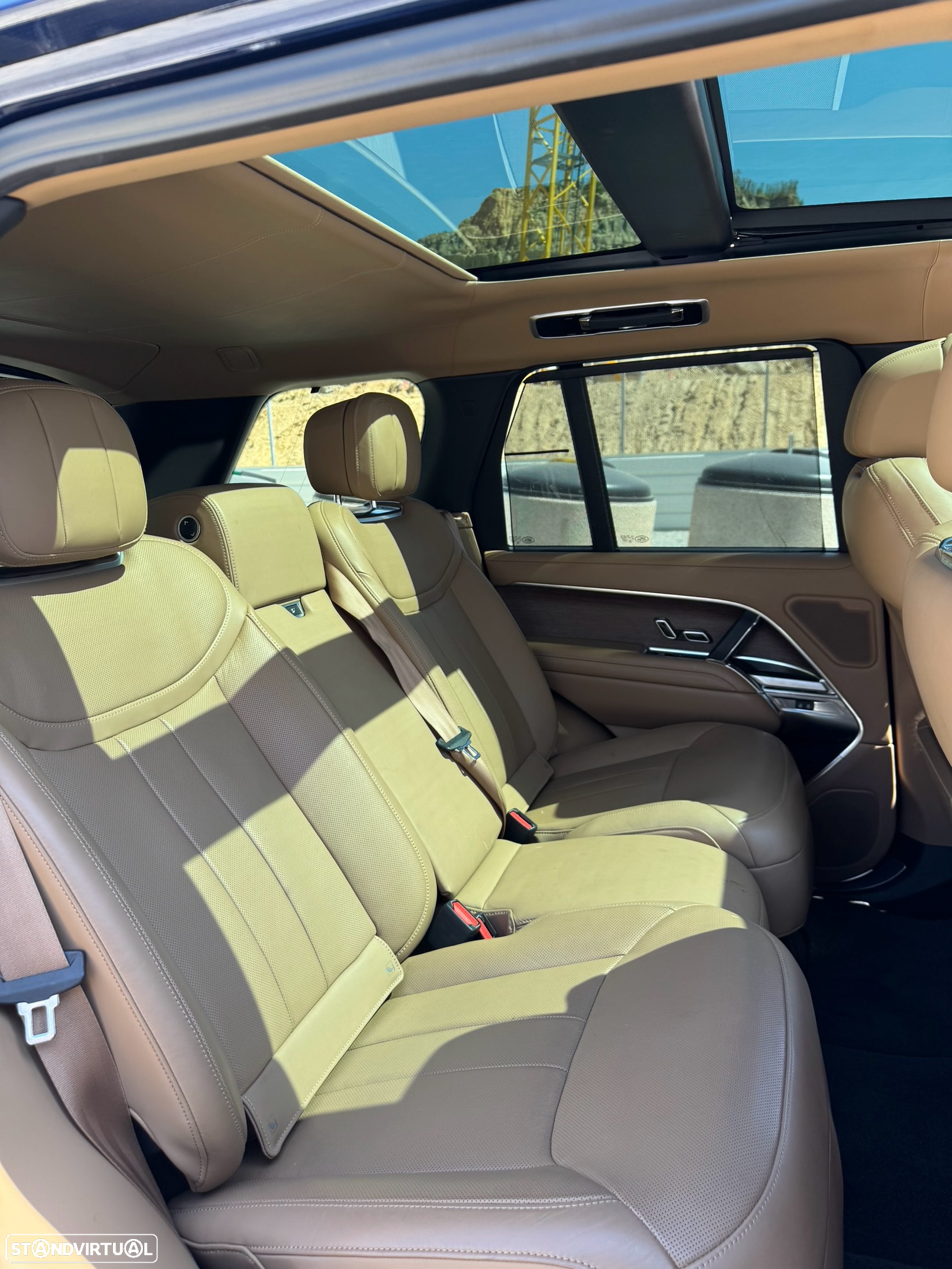 Land Rover Range Rover 3.0 P440e LWB Autobiography - 8