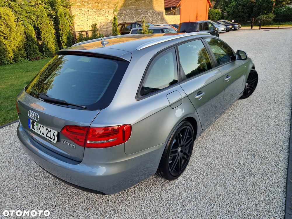 Audi A4 Avant 2.0 TDI DPF Ambiente - 31