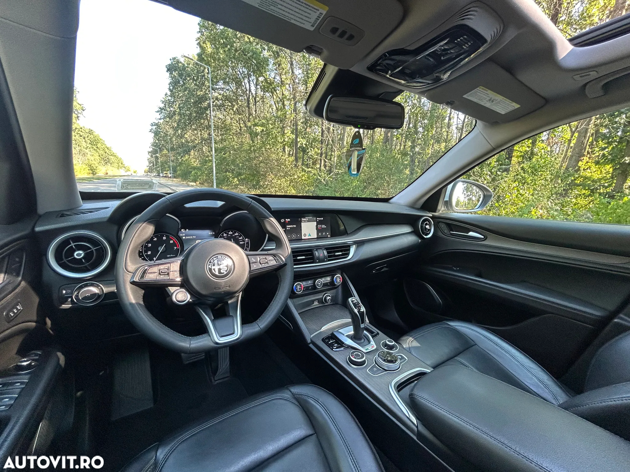 Alfa Romeo Stelvio 2.0 Turbo 16V AT8-Q4 Veloce Ti - 10