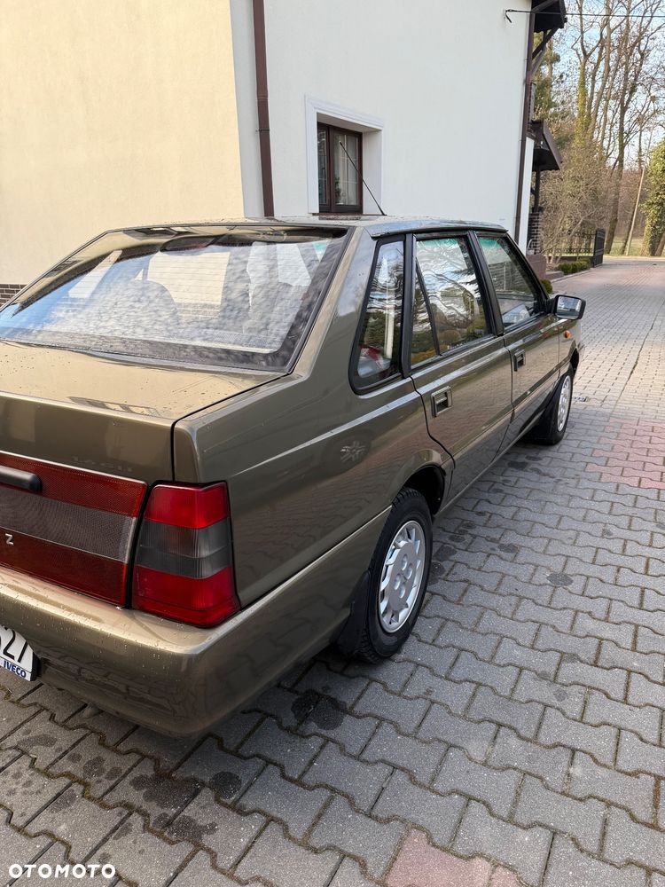 Polonez Atu - 8