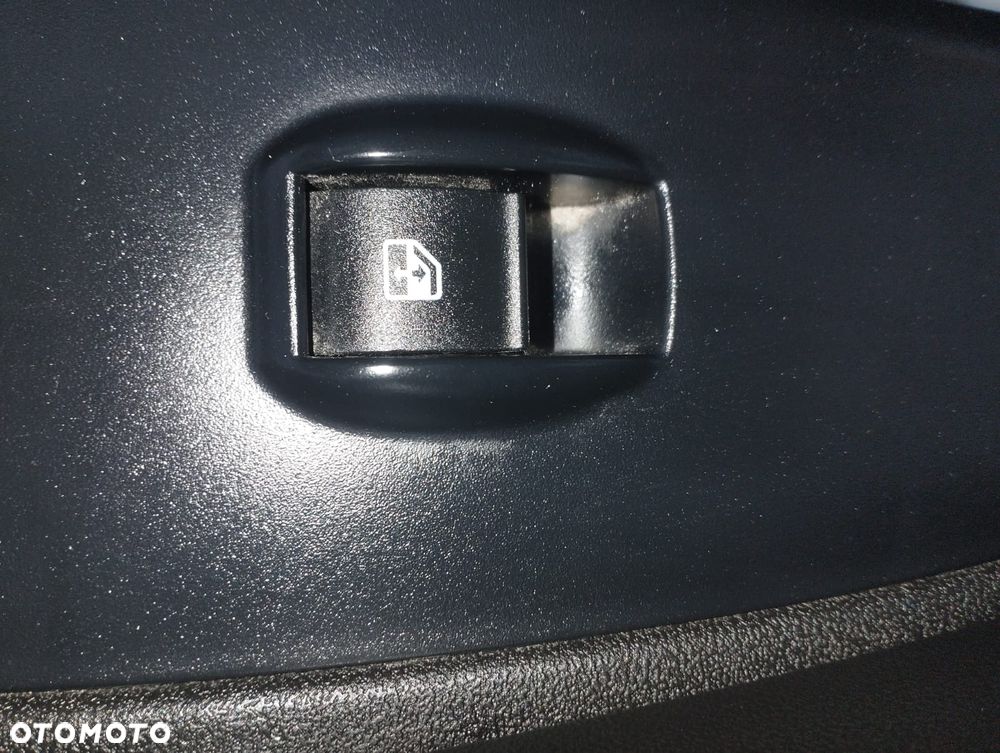 Fiat Doblo Chłodnia 105KM 2 zasilania chłodni - 21