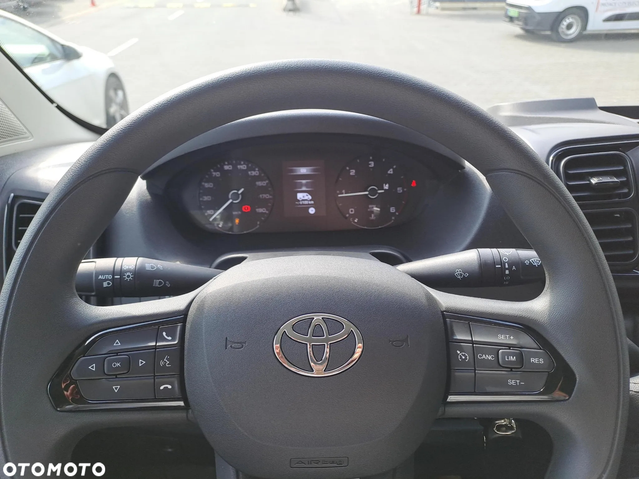 Toyota Proace Max - 16