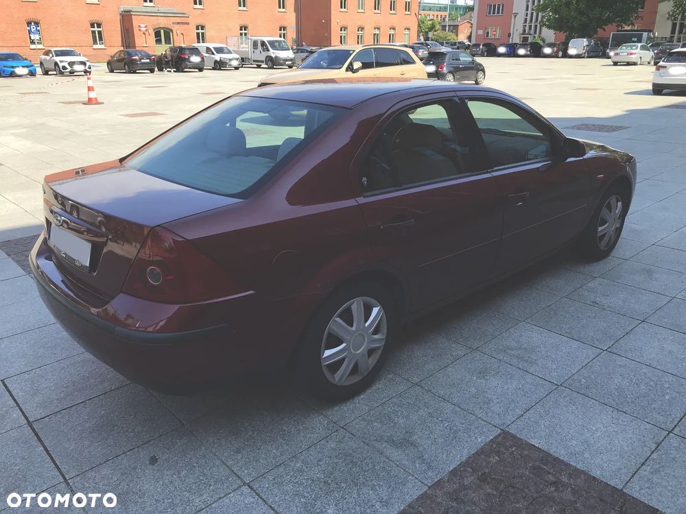 Ford Mondeo 1.8 Ghia - 5