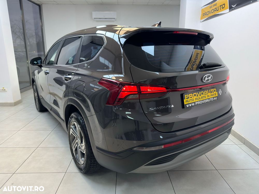 Hyundai Grand Santa Fe 2.2 CRDi ISG 4WD Aut. Luxury - 3