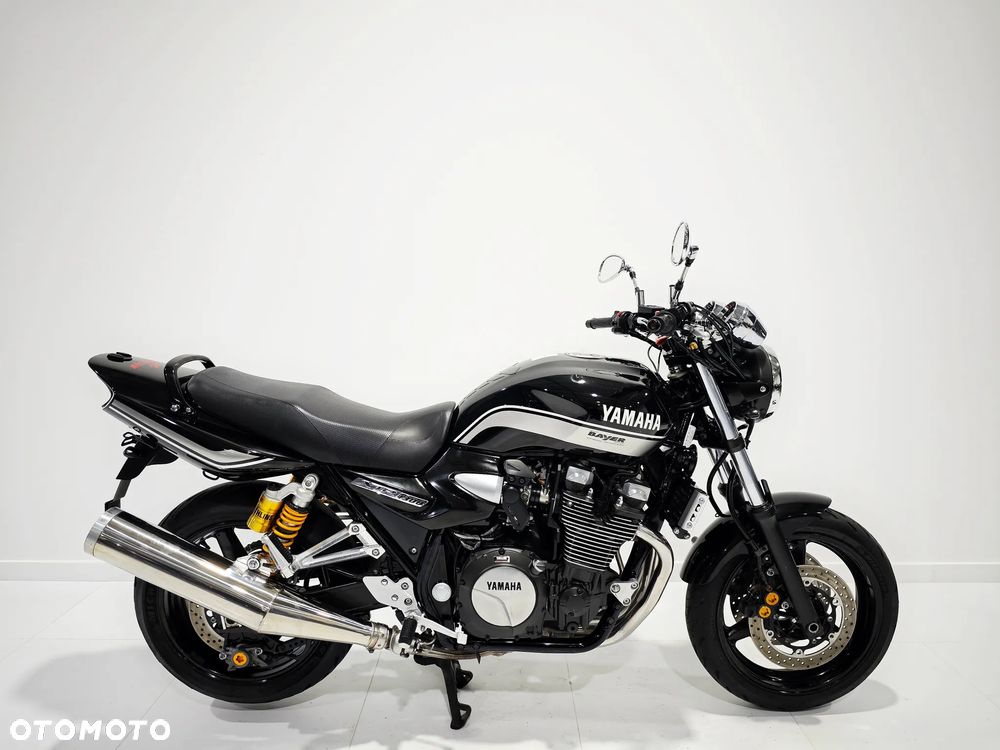 Yamaha XJR - 1