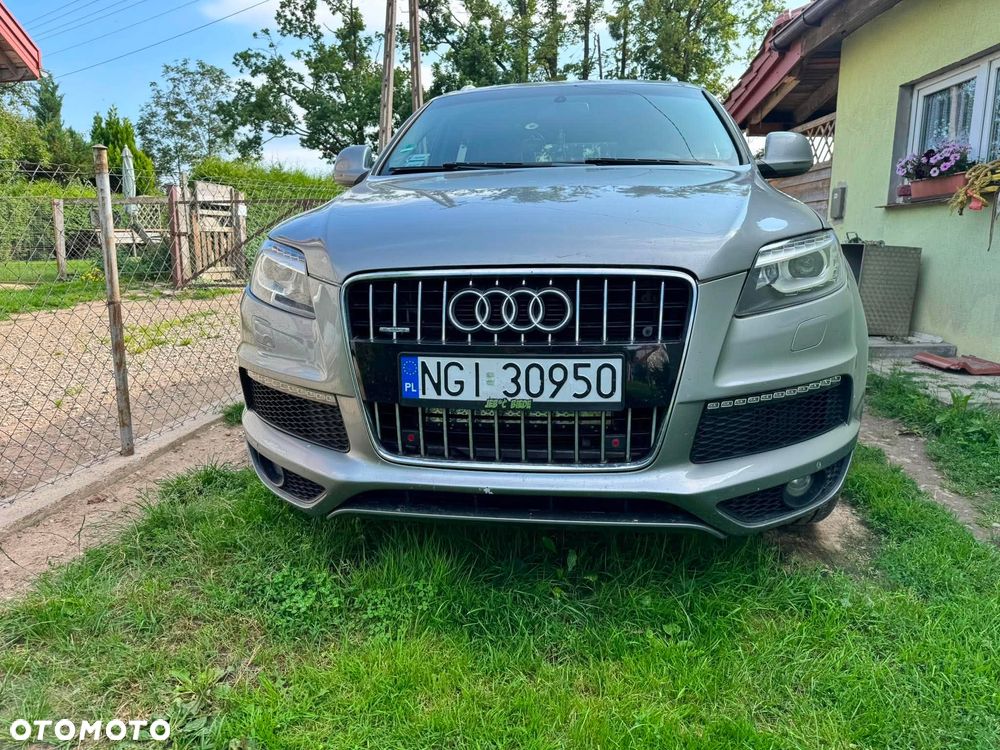 Audi Q7 - 1
