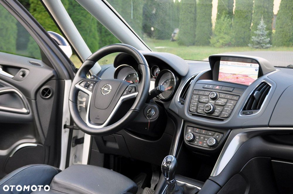 Opel Zafira - 26