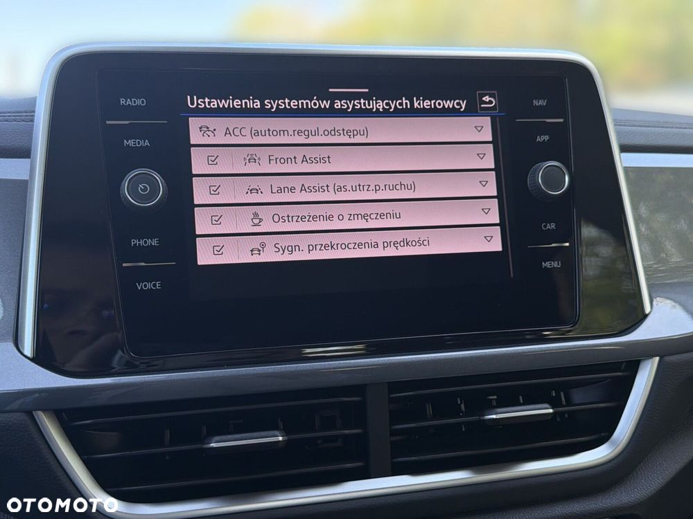 Volkswagen T-Roc 1.5 TSI Style DSG - 25