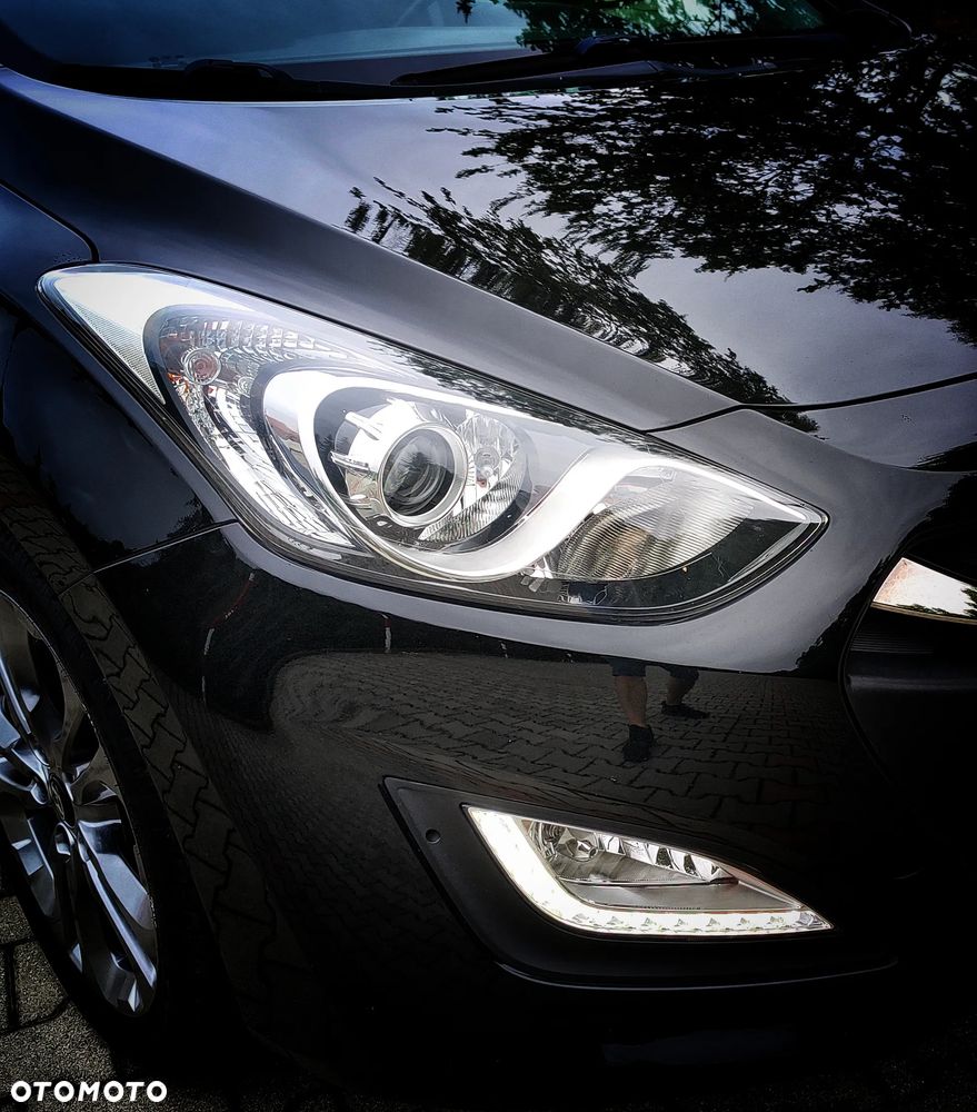 Hyundai i30 1.6 GDI Premium - 11