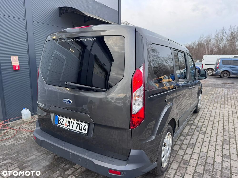 Ford Tourneo Connect Grand - 37