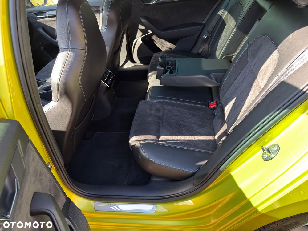 Skoda Superb 2.0 TSI 4x4 Sportline DSG - 32