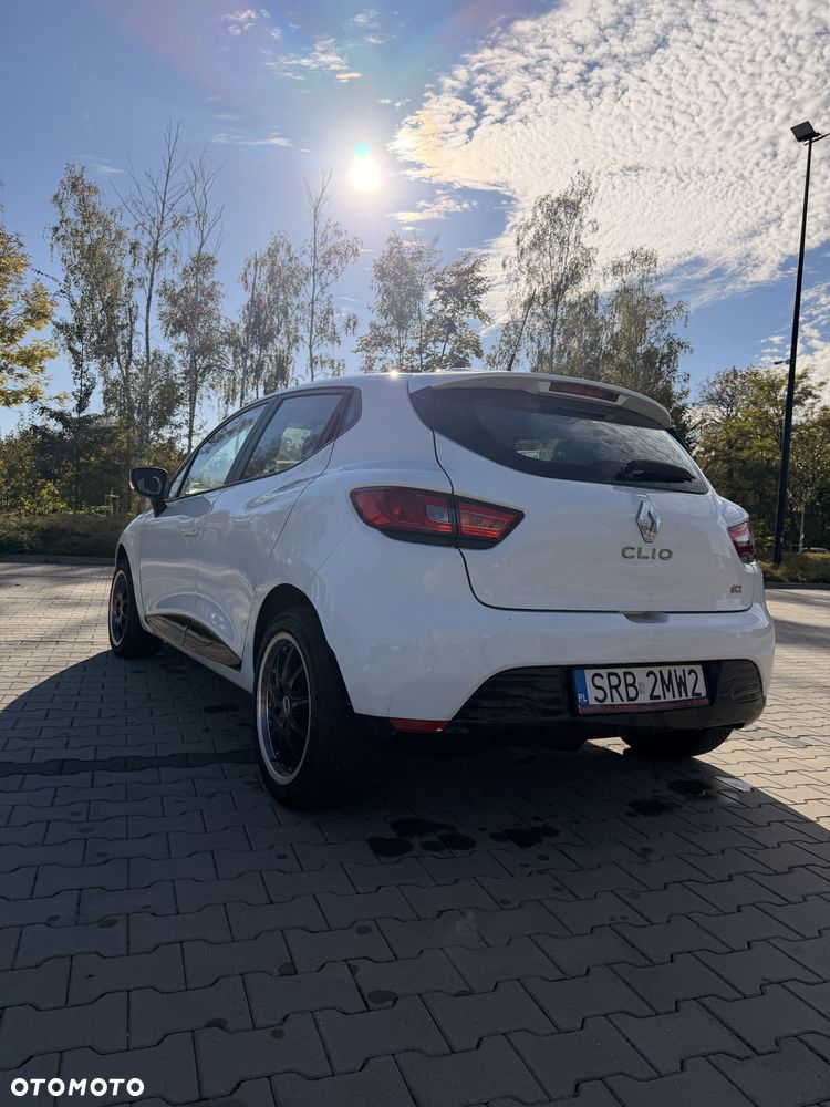 Renault Clio 2015 photo 5