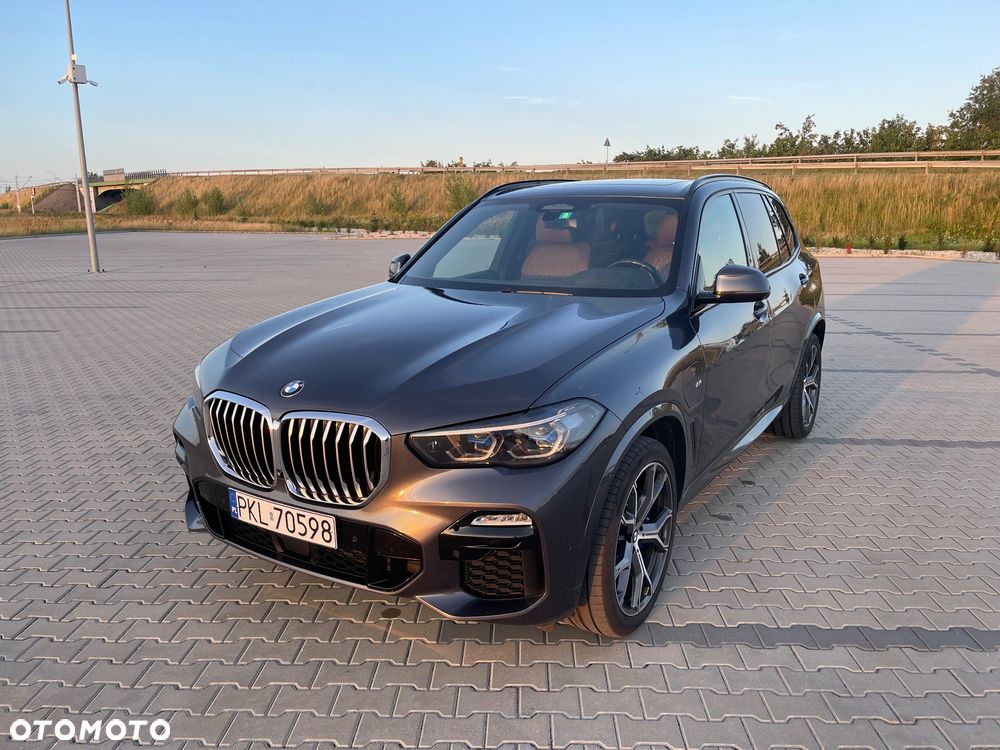 BMW X5 xDrive45e - 1