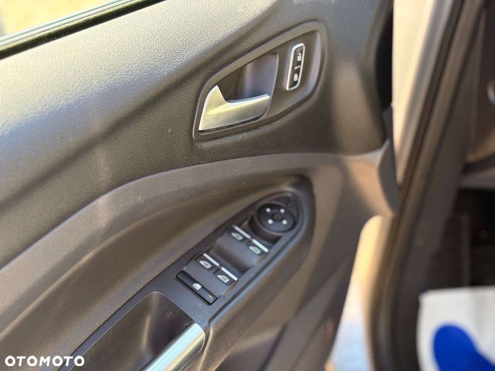 Ford Kuga 2.0 TDCi 4x2 Titanium - 11