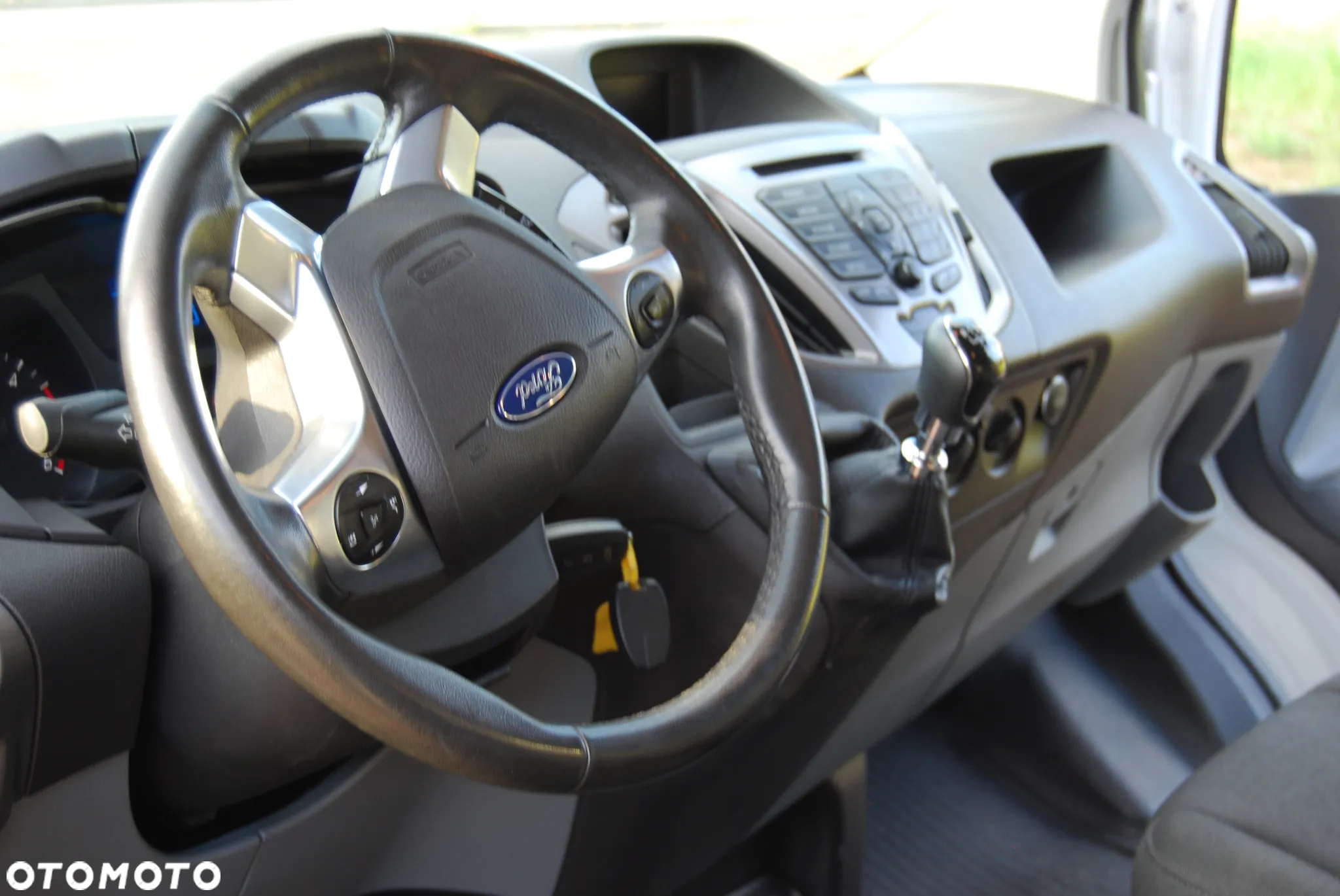 Ford custom transit - 15
