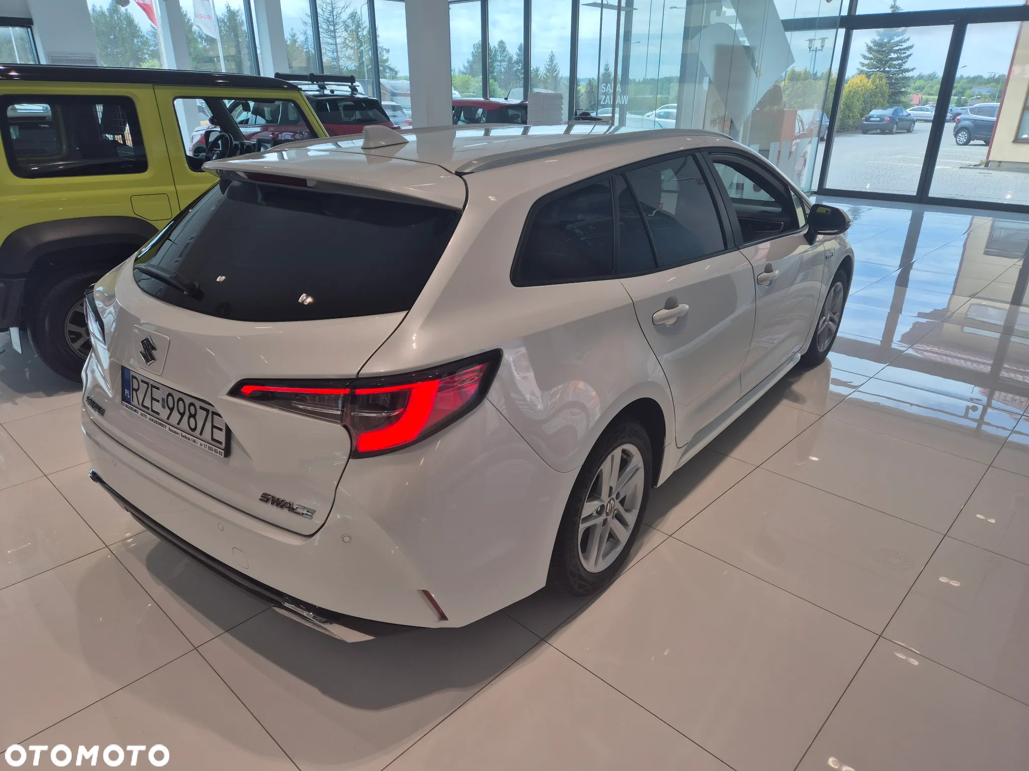Suzuki Swace 1.8 Hybrid Elegance CVT - 5