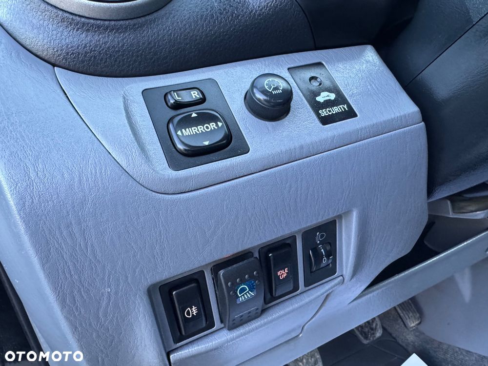 Toyota RAV4 D-4D 4x4 - 22