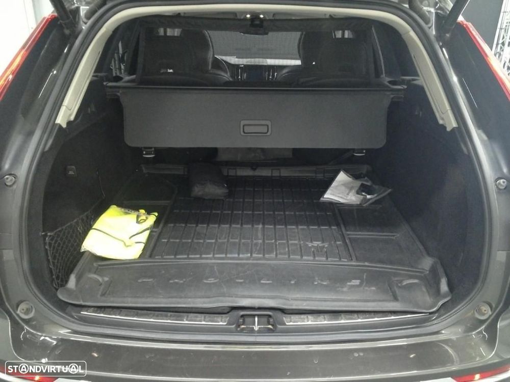 Volvo XC 60 2.0 T8 PHEV Inscription Expression AWD - 7