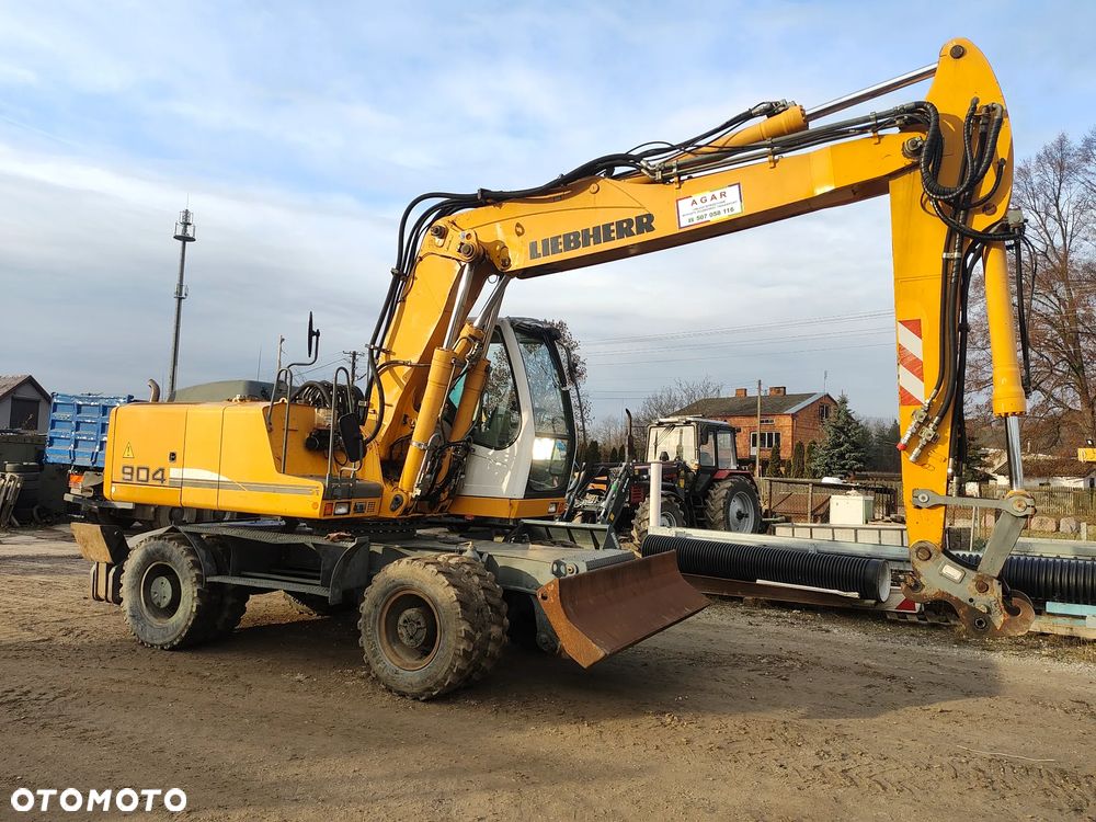 Liebherr A904C - 6