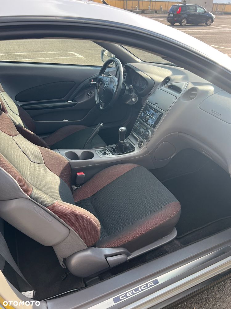 Toyota Celica 1.8 VVT-i Sol - 9
