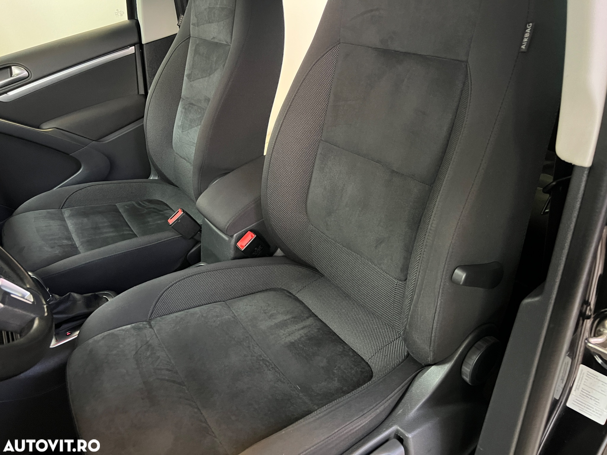 Volkswagen Tiguan 2.0 TDI 4Motion DSG Trend & Fun - 18