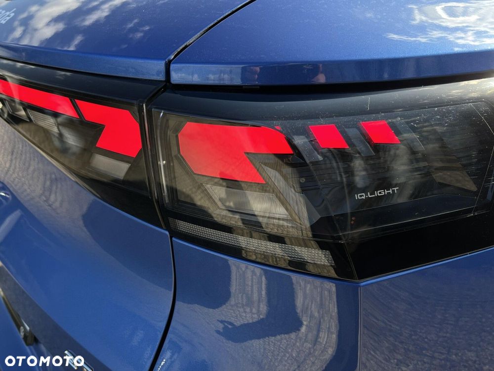 Volkswagen T-Roc - 11