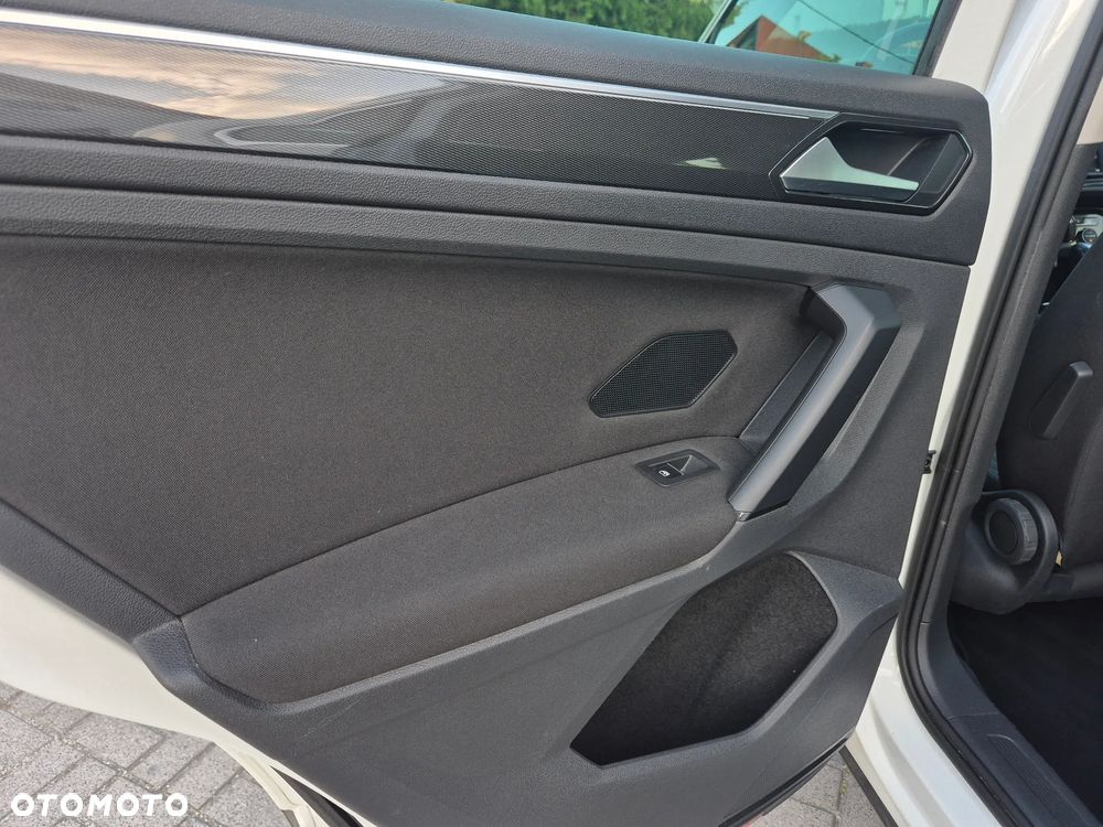 Volkswagen Tiguan 2.0 TDI SCR 4MOTION (BlueMotion Techn.) DSG Highline - 17