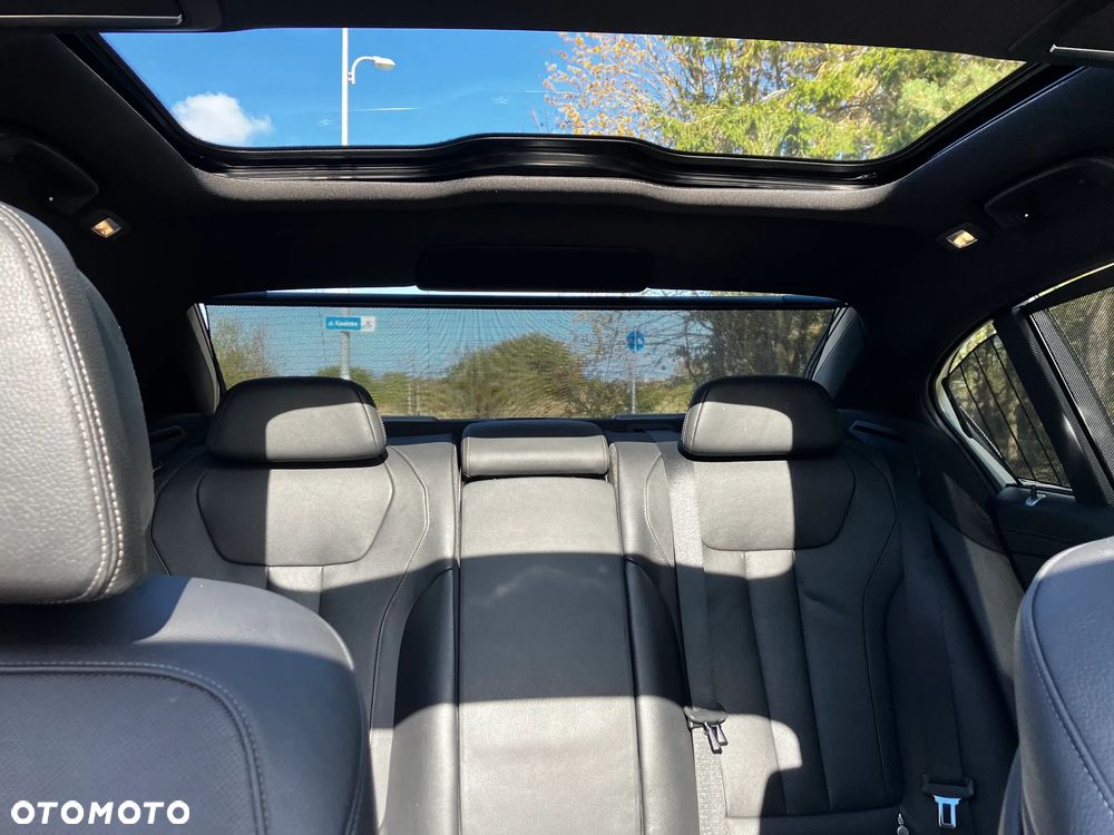 BMW Seria 7 740Li - 10