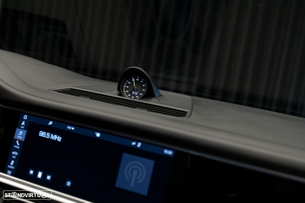 Porsche Panamera Sport Turismo 4 E-Hybrid Edition 10 Anos - 14