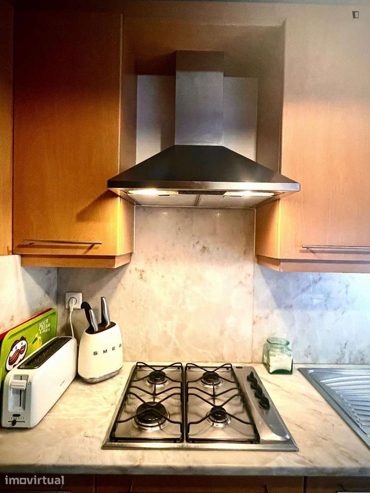 Quarto - localizado em Carcavelos Lisbon - Grande imagem: 4/19