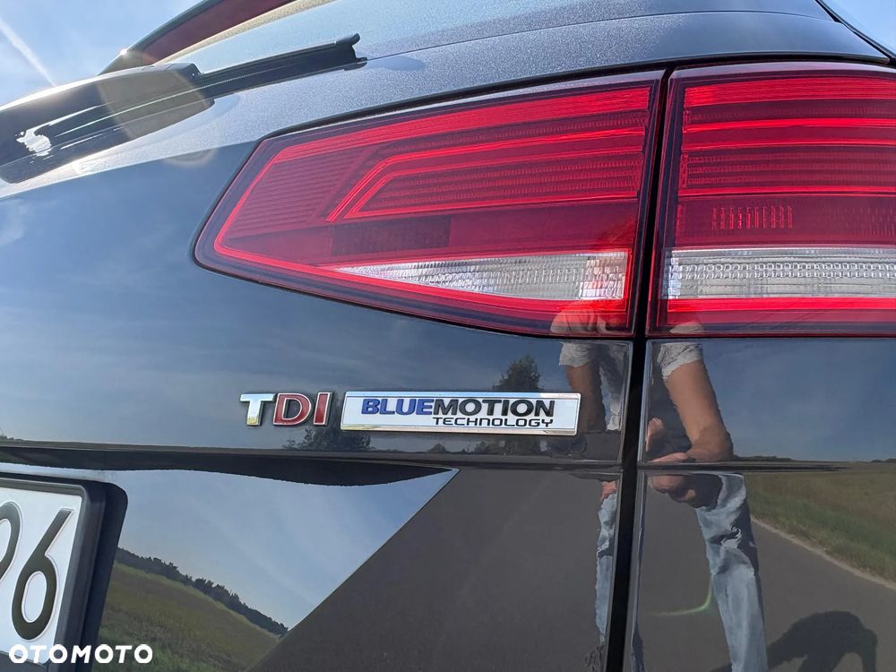 Volkswagen Passat - 18