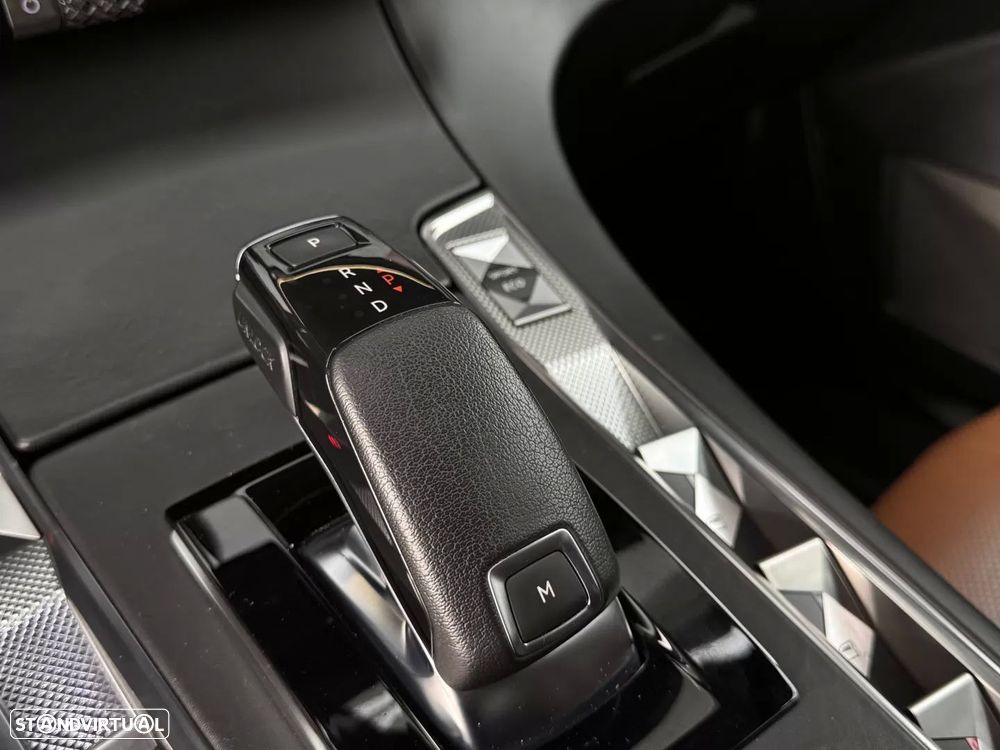 DS DS7 Crossback 1.5 BlueHDi Grand Chic EAT8 - 32