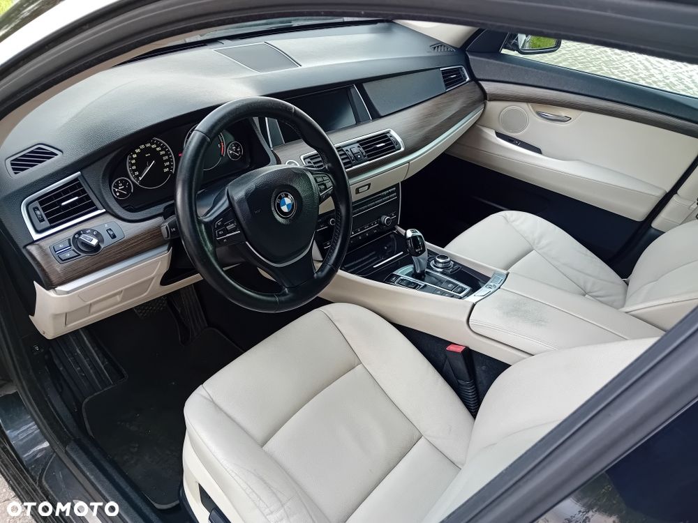 BMW 5GT - 5