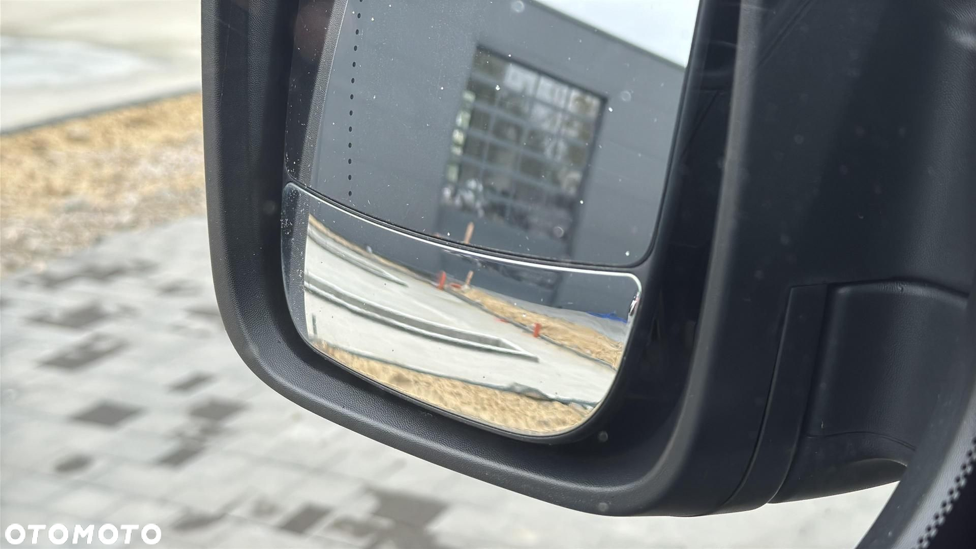 Opel vivaro - 26
