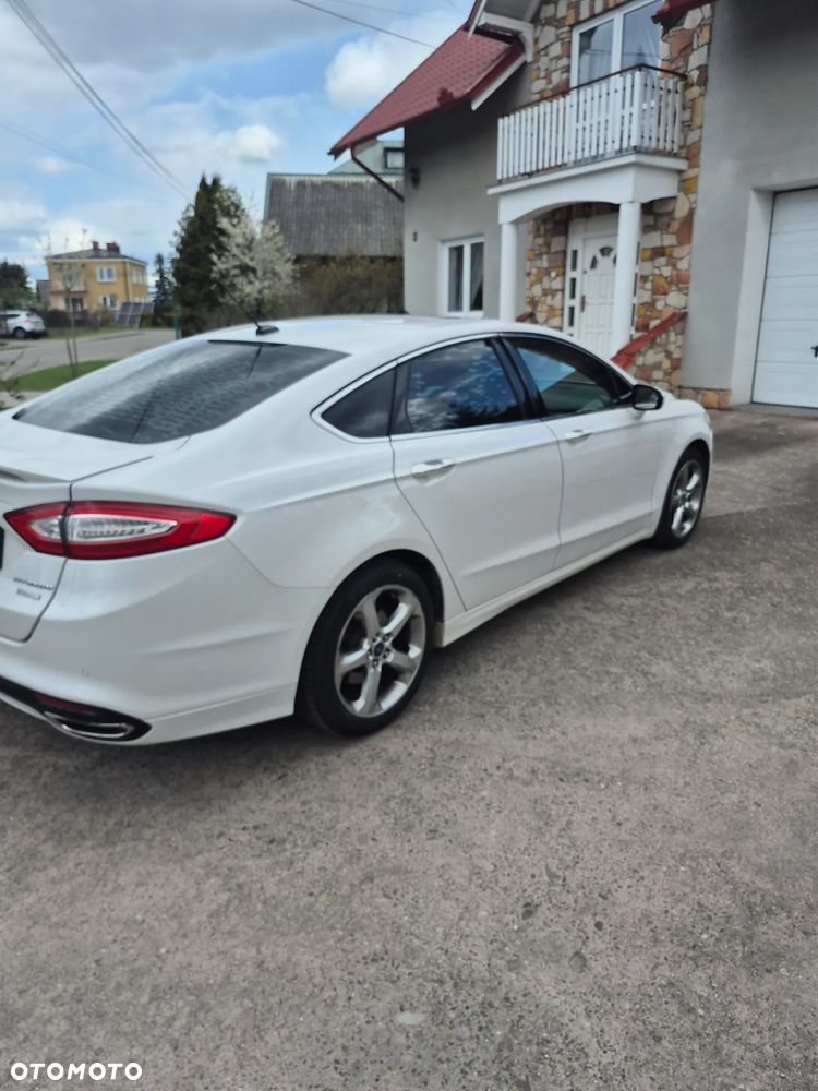 Ford Fusion - 6