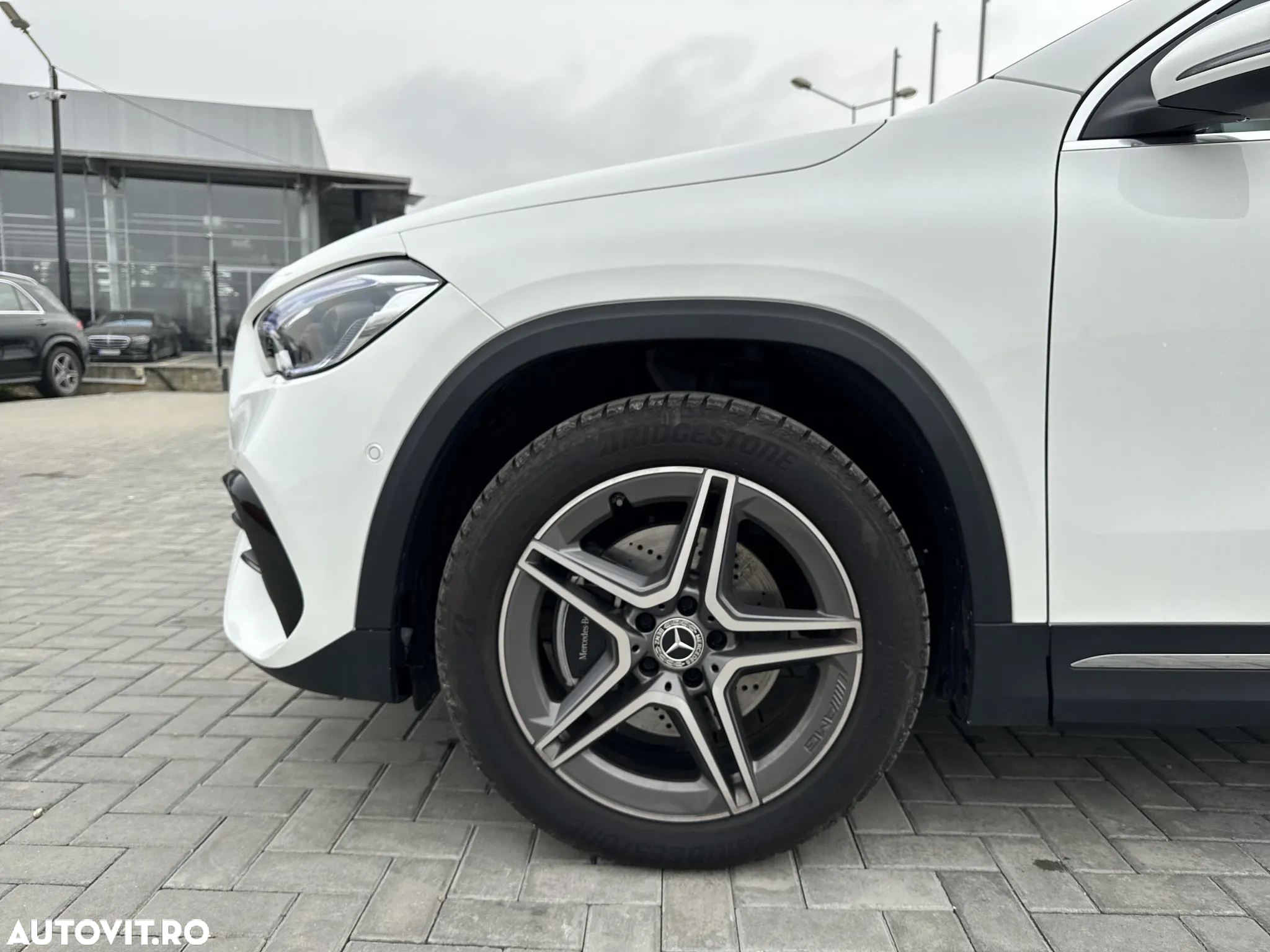 Mercedes-Benz GLA 250 e - 16