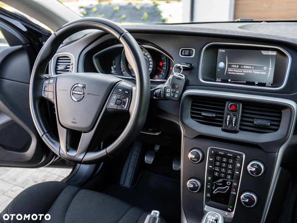 Volvo V40 D2 Kinetic - 28