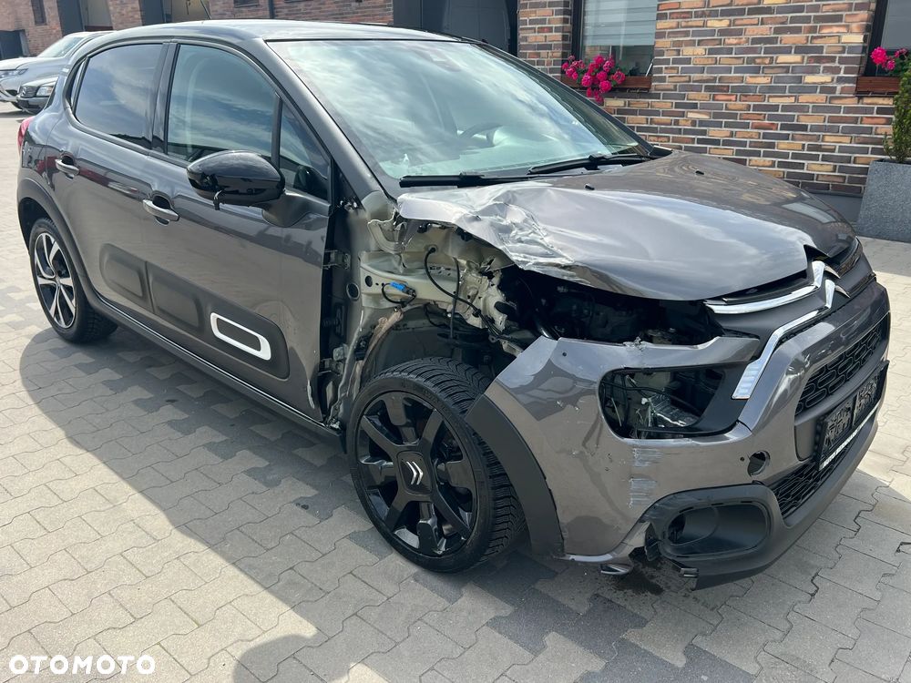 Citroën C3 1.2 PureTech Shine - 3